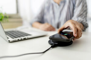 Melhor carregador por indução: os 7 melhores em 2024